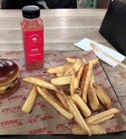 REBEL Burger & More - Árkád