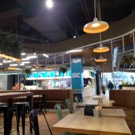 REBEL Burger & More - Árkád Budapest - Belső