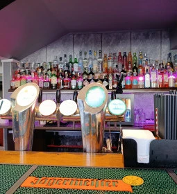 Red Bar