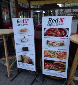 Red N' Cafe & Champagne Bar