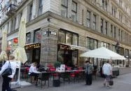 Red N' Cafe & Champagne Bar Budapest