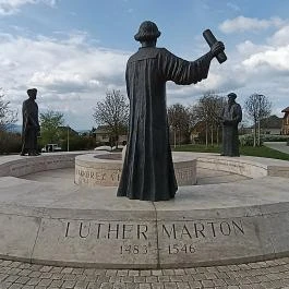 Reformáció emlékműve, Budapest - Külső kép