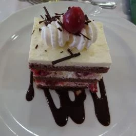 Regiment Étterem & Kávézó Budapest - Étel/ital