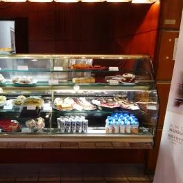 Regiment Étterem & Kávézó Budapest - Étel/ital