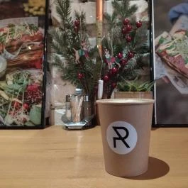 Relative Pozsonyi Budapest - Étel/ital