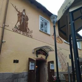 Remete-Pince Étterem, Vác - Külső kép