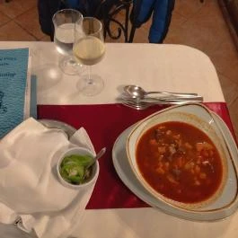 Remete-Pince Étterem, Vác - Étel/ital