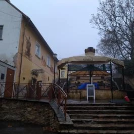 Remete-Pince Étterem, Vác - Külső kép