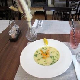 Remetekert Étterem Budapest - Étel/ital