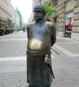 Rendőr szobor