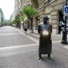 Rendőr szobor Budapest - Egyéb