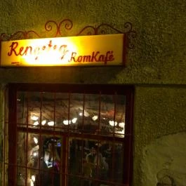 Rengeteg RomKafé - avagy Míves 3.0 Budapest - Külső kép