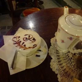 Rengeteg RomKafé - avagy Míves 3.0 Budapest - Étel/ital