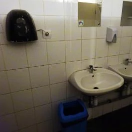 Rengeteg RomKafé - avagy Míves 3.0 Budapest - Mosdó