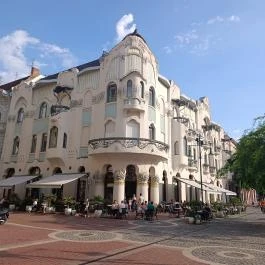 REÖK Kézműves Cukrászda, Szeged - Külső kép