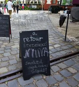 Utasellátó Kávéház & Bisztró