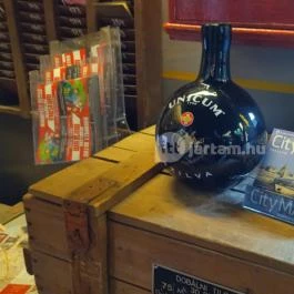 Retro Múzeum Bisztró Budapest - Étel/ital