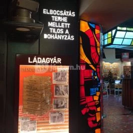 Retro Múzeum Bisztró Budapest - Belső