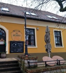 Révkapu Kávéház