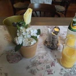 Révkapu Kávéház Vác - Étel/ital