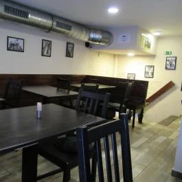 Revolución Budapest - Belső