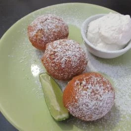 Revolución Budapest - Étel/ital