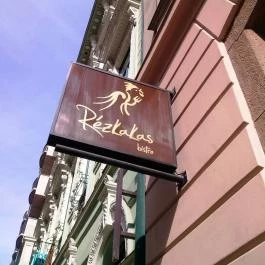 Rézkakas Bistro, Budapest - Külső kép