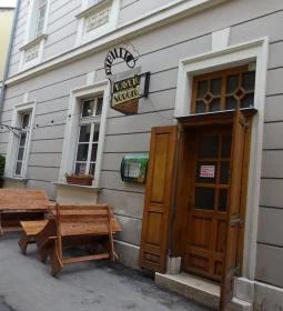 Ribillió Kávézó & Söröző