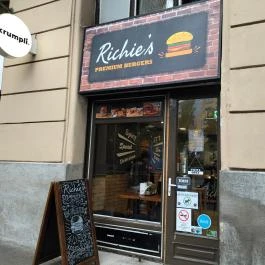 Richies Burger Móricz Óbuda Budapest - Külső kép