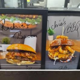 Richies Burger Móricz Óbuda Budapest - Étel/ital