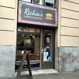Richies Burger Móricz Óbuda Budapest - Külső kép