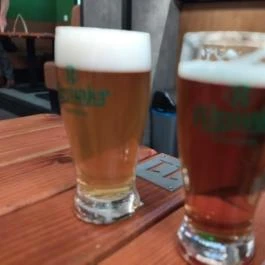 Rizmajer Sörház - Móricz Zsigmond körtér Budapest - Étel/ital