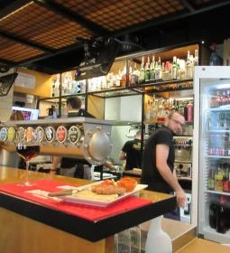 Rizmajer Sörház - Móricz Zsigmond körtér