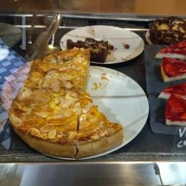 Robert Capa Cafe Budapest - Étel/ital