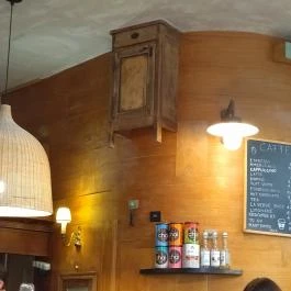 Robert Capa Cafe Budapest - Belső