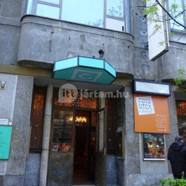 Robert Capa Kortárs Fotográfiai Központ, Budapest - Külső kép