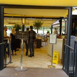 Robinson Restaurant Budapest - Belső