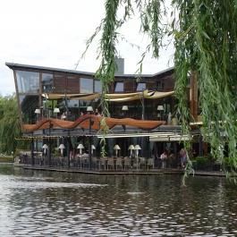 Robinson Restaurant Budapest - Külső kép