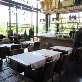 Robinson Restaurant Budapest - Belső