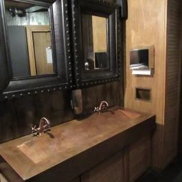 Robinson Restaurant Budapest - Mosdó