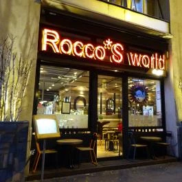 Rocco's World Caffè Budapest - Külső kép
