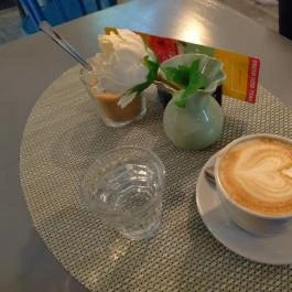 Rojt & Bojt Kávéskuckó Budapest - Étel/ital