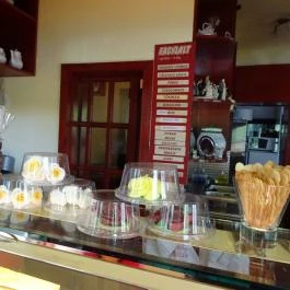 Romantika Cukrászda, Ráckeve - Belső