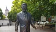 Ronald Reagan szobra Budapest - Egyéb