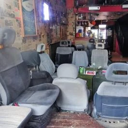 Roncs Kocsma, Budapest - Belső