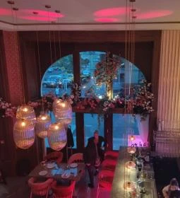 Rose Meze & Cocktail bar