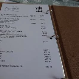 Rosinante Stílusos Vidéki Szálloda étterme Szigetmonostor - Étel/ital