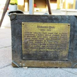 Roskovics Ignác szobra Budapest - Egyéb