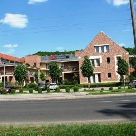 Royal Club Hotel, Visegrád - Külső kép