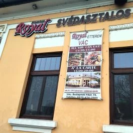 Royal Prémium Svédasztalos Étterem Vác - Külső kép